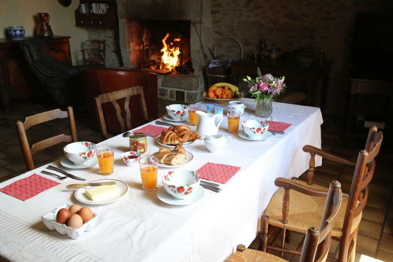 Chambre D'Hote Courtoux Saint-Denis-sur-Sarthon Kültér fotó